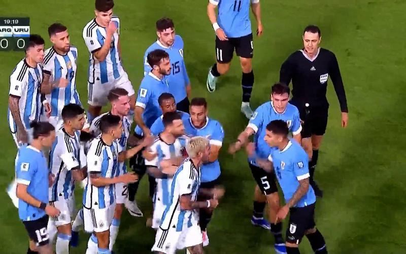 阿根廷vs乌拉圭发生冲突完整